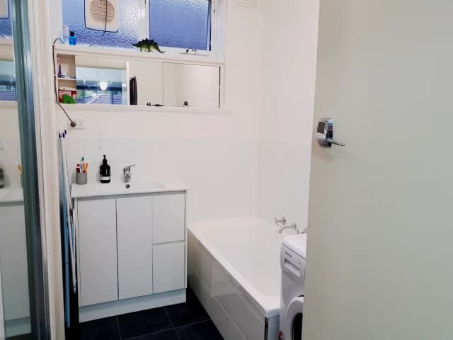 4/7 Ashby Grove, Ivanhoe image
