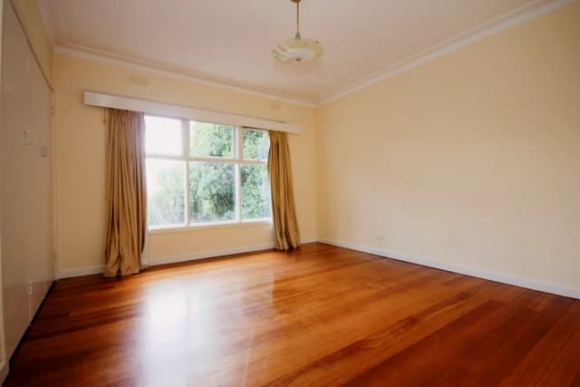 13 The Mount, Croydon South image