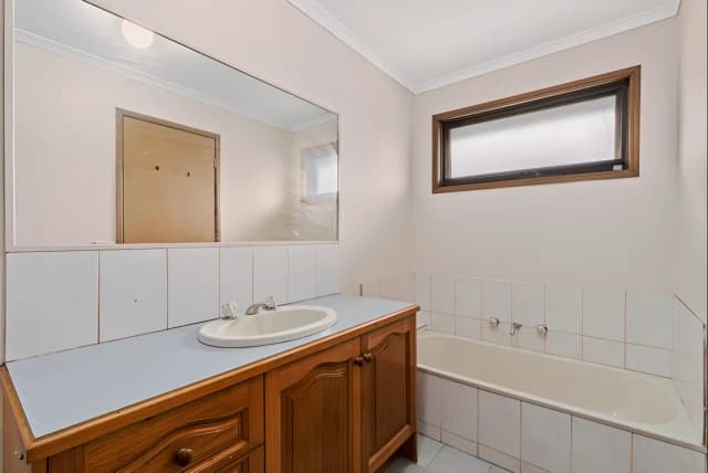 2/22 Garrisson Drive, Glen Waverley image