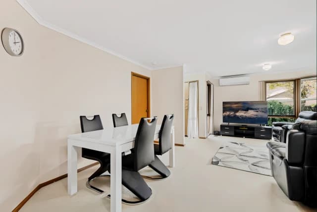 2/22 Garrisson Drive, Glen Waverley image
