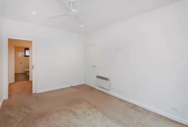 8/176 Noone Street, Clifton Hill image 5