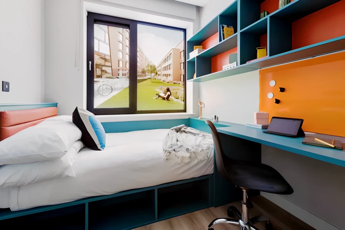 Highfield House image