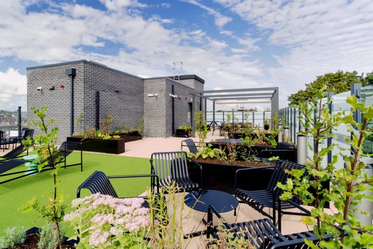 Outdoor Features