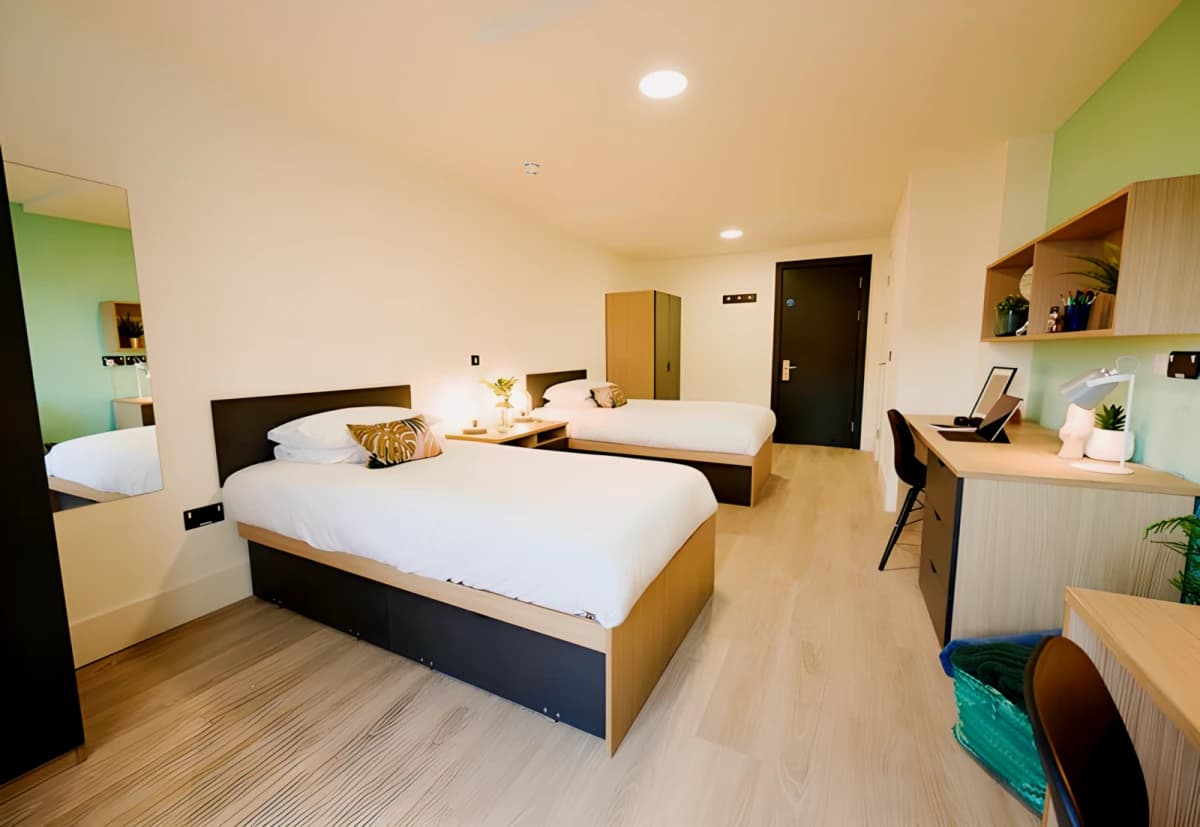 Twin Ensuite