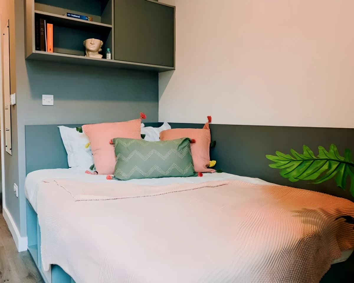 Superior Plus En-suite