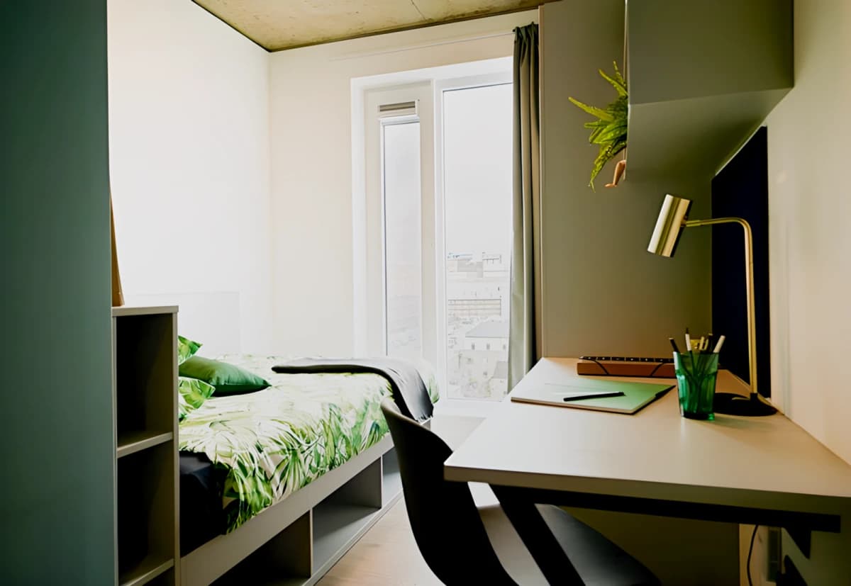 Silver Ensuite