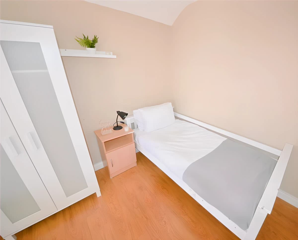 Male Twin Room