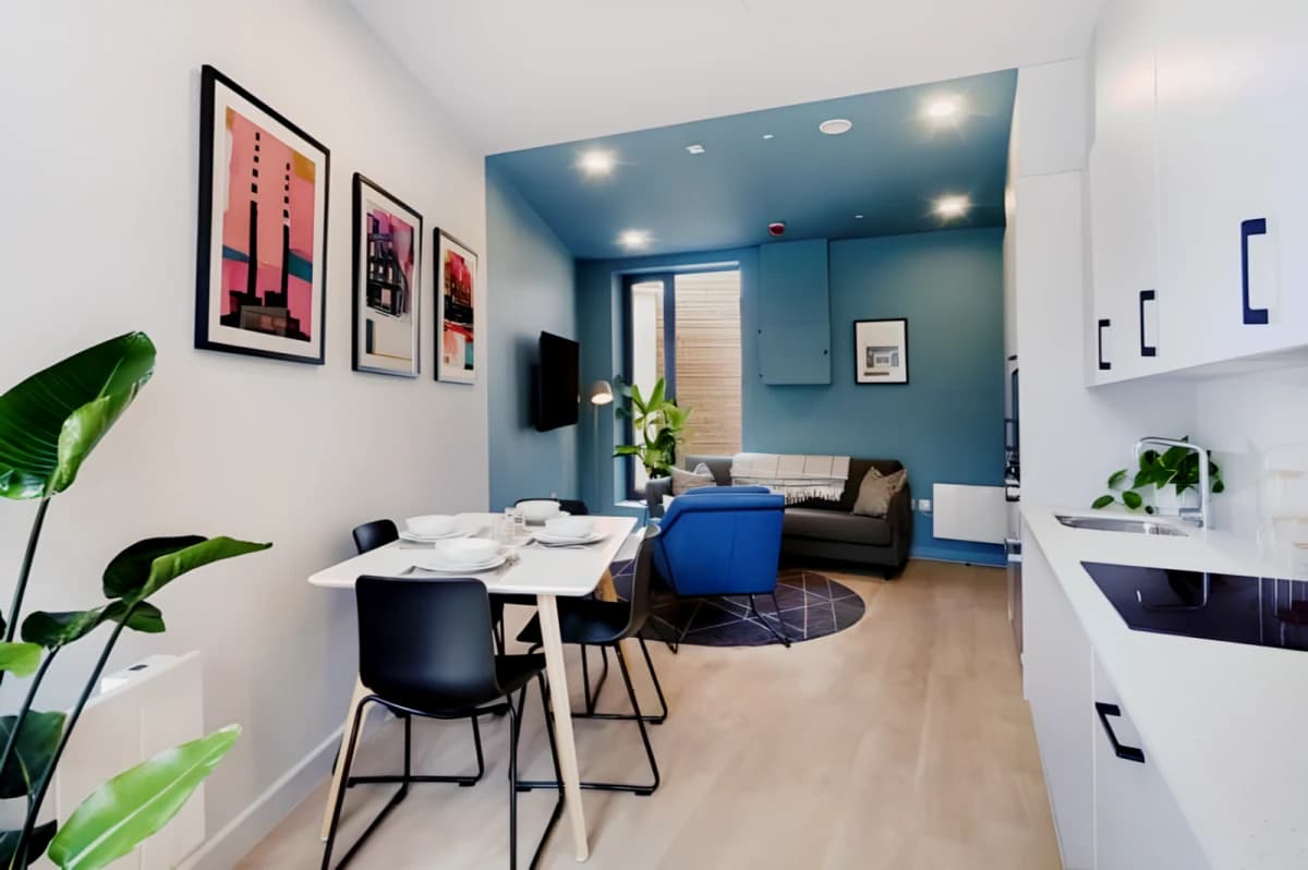 Gold Ensuite (Ground Floor)