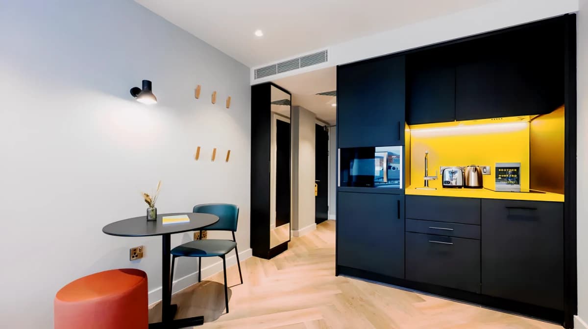 Studio (Sleeps 2-3)