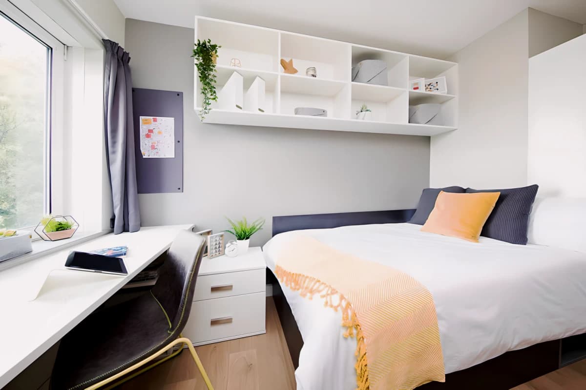 Gob Piccadilly Court image