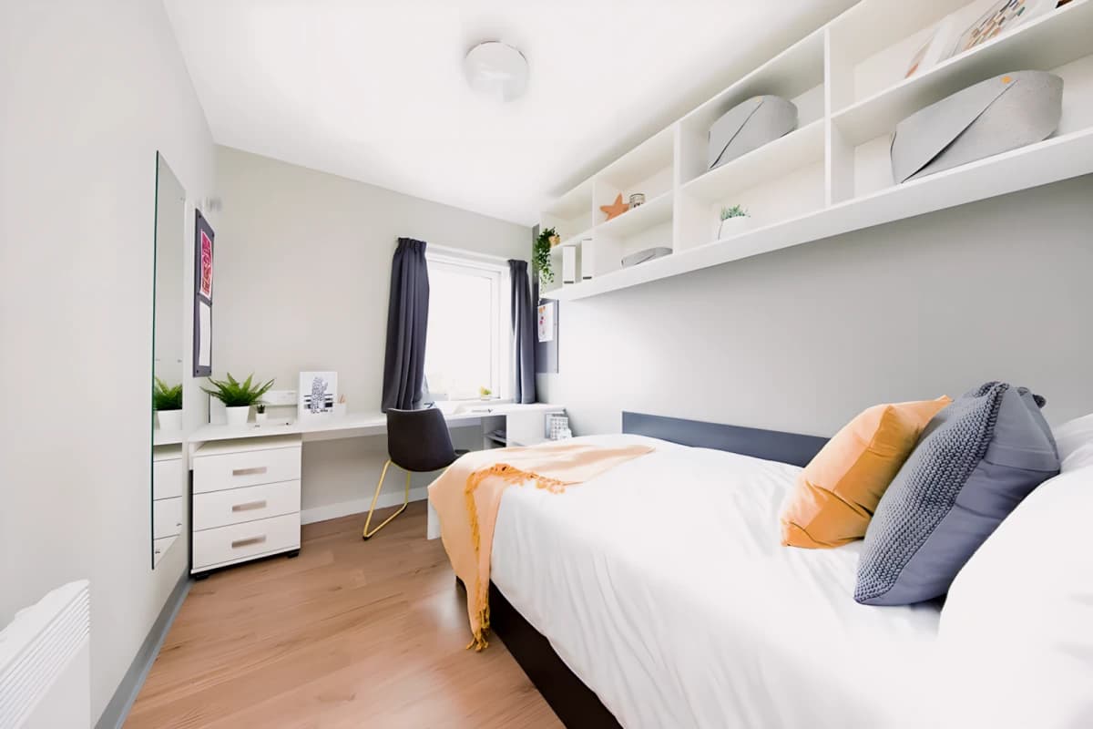 Gob Piccadilly Court image