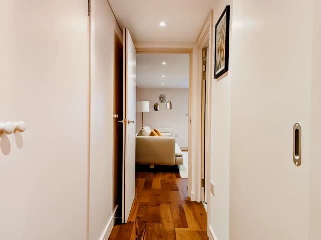 1.5 Bed Apartment with office