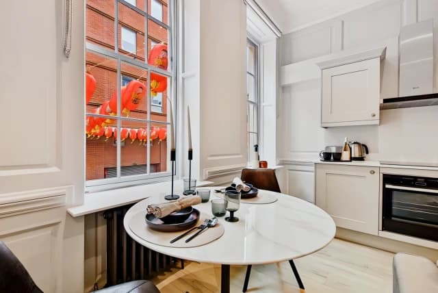 1 Bedroom Apartment