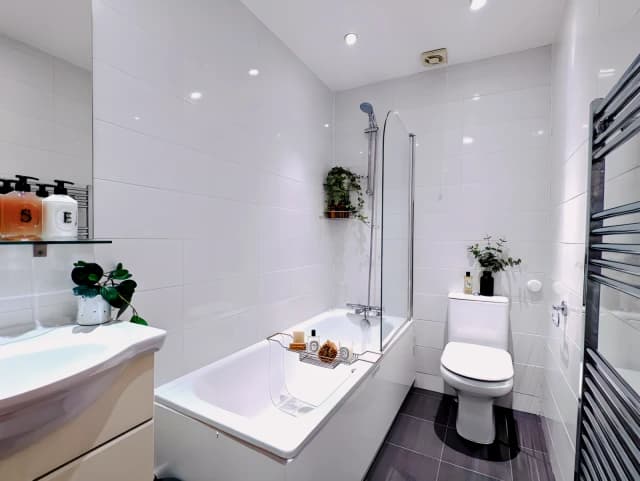 1 Bed Apartment