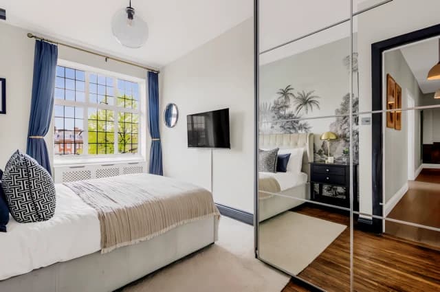 Stylish 2 Bed Apartment