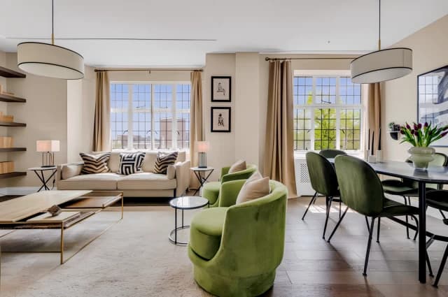 Stylish 2 Bed Apartment