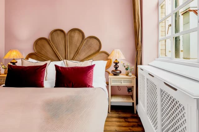 Stylish 2 Bed Apartment