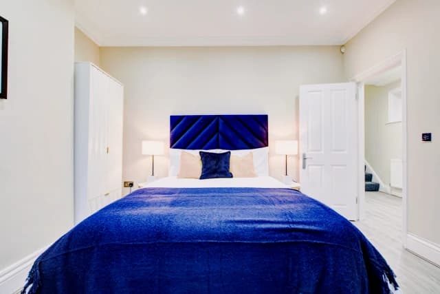 3 Bed Apartment