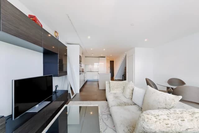 2 Bedroom 2 Bathroom