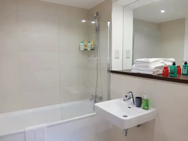 Ruislip Crown Apartments