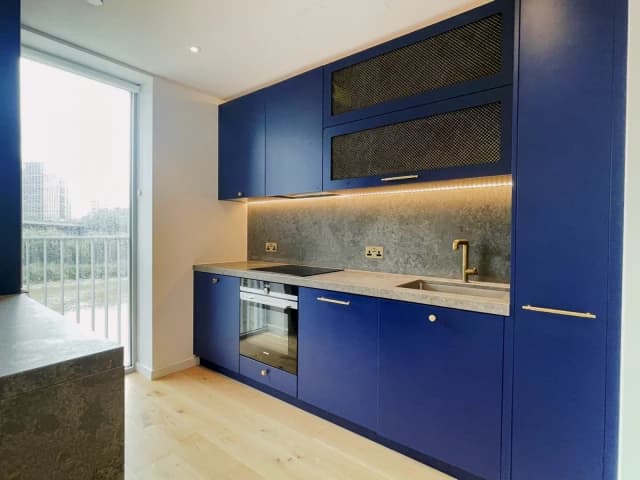 1 Bedroom 1 Bathroom Flat108