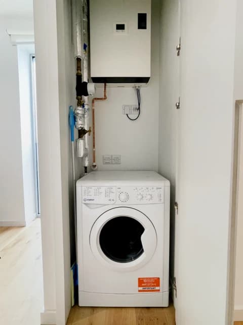 1 Bedroom 1 Bathroom Flat108