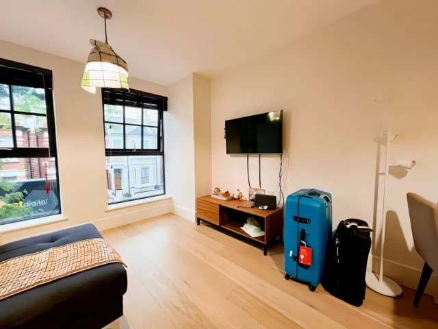 1 Bedroom 1 Bathroom