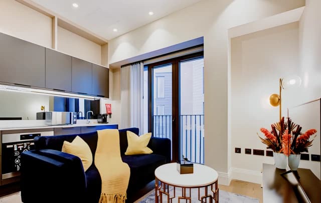 Hybrid Resi – Canary Wharf