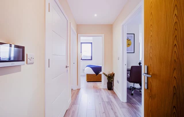 One Bedroom Apartment