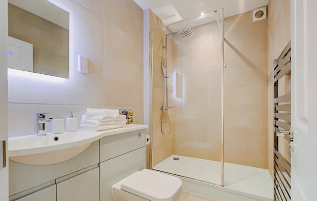 Three Bedrooms Apartment