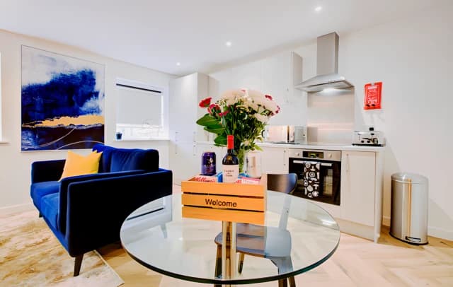 Hybrid Resi - Mitcham
