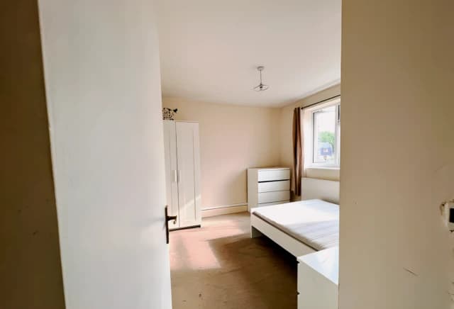 5 Bedroom 2 Bathroom- room 3