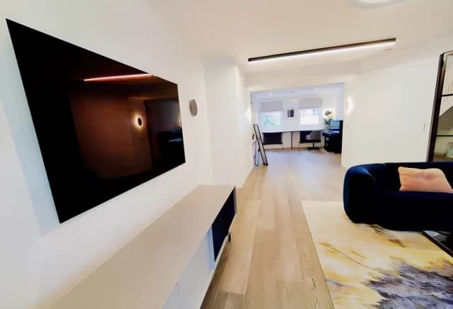 5 Bedroom 4 Bathroom