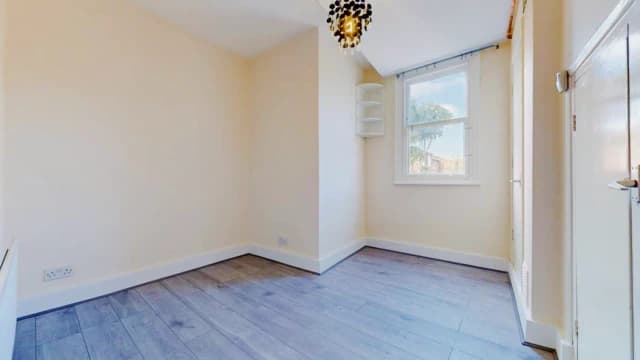 1 Bedroom 1 Bathroom