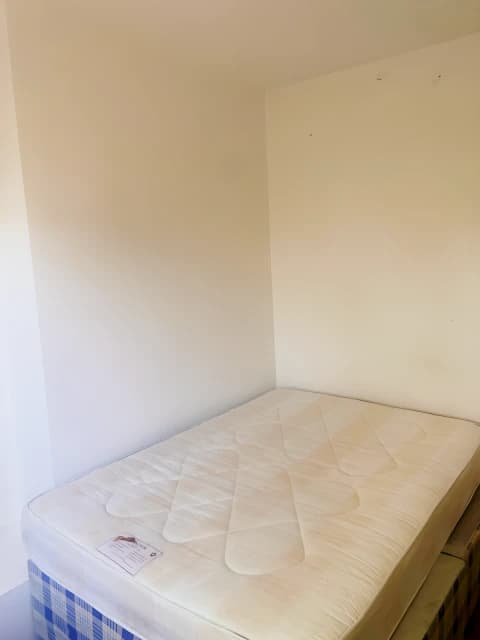 4 Bedroom 2 Bathroom