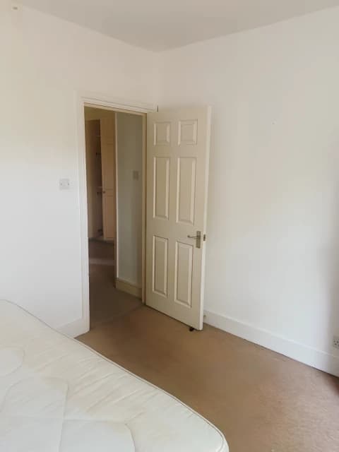 4 Bedroom 2 Bathroom