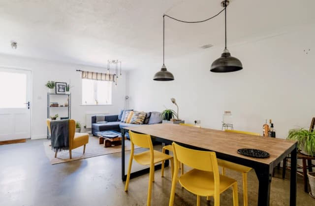 3 Bedroom 1 Bathroom