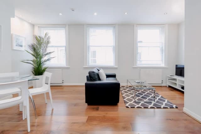1 bedroom 1 Bathroom