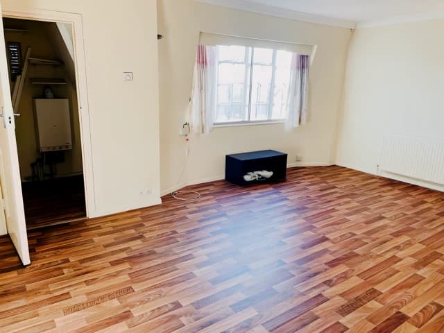 2 Beds 1 Bath