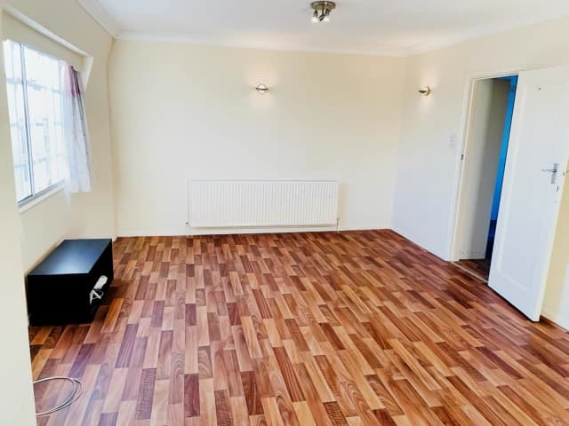 2 Beds 1 Bath
