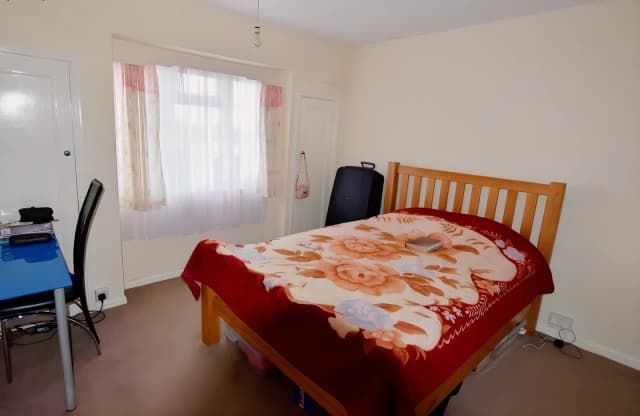 2 Beds 1 Bath