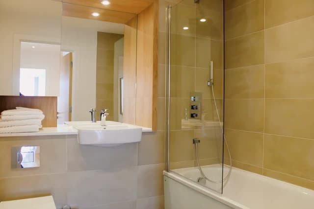 2 Beds 2 Baths