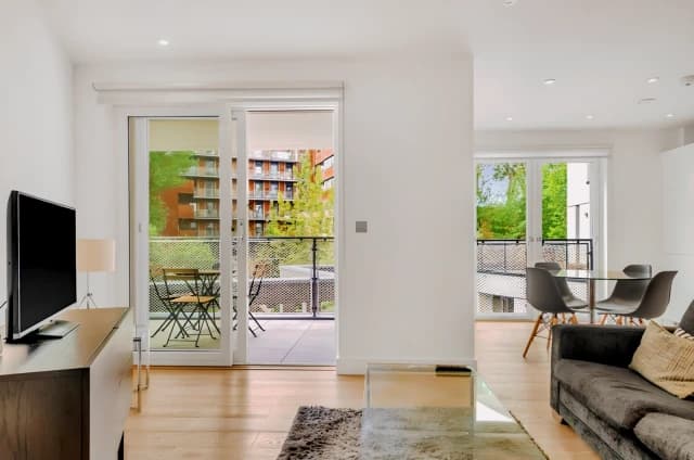3 Beds 2 Baths