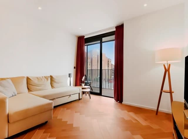 2 Beds 2 Baths