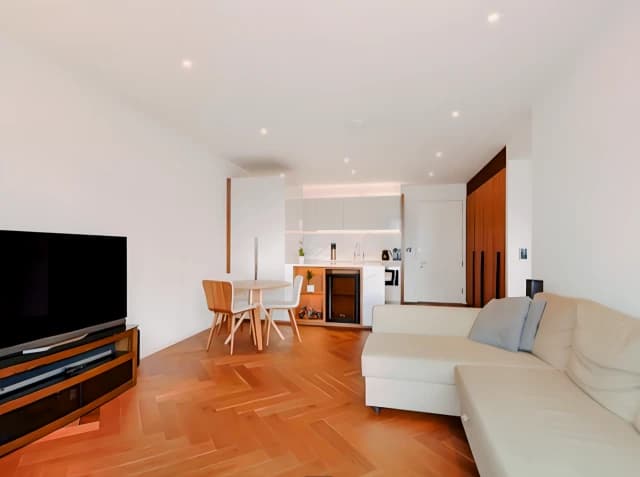 2 Beds 2 Baths