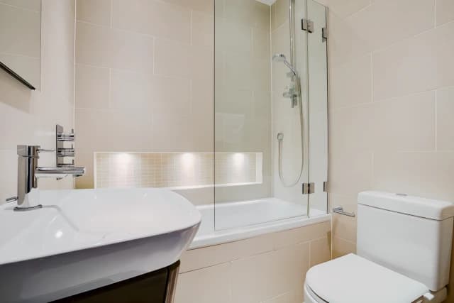 3 Beds 2 Baths