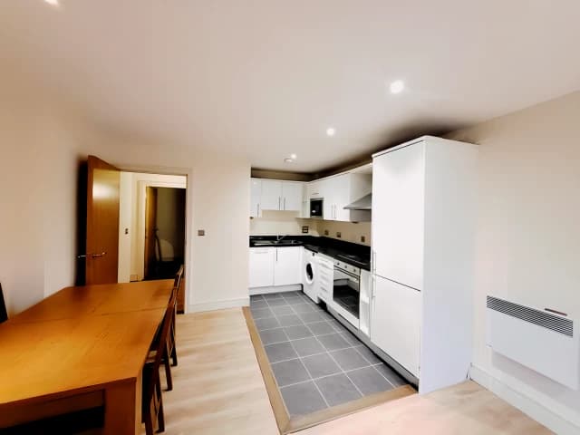 2 Bedrooms 1 Bathroom
