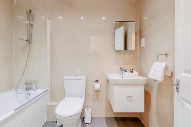 One Bedroom Apartment
