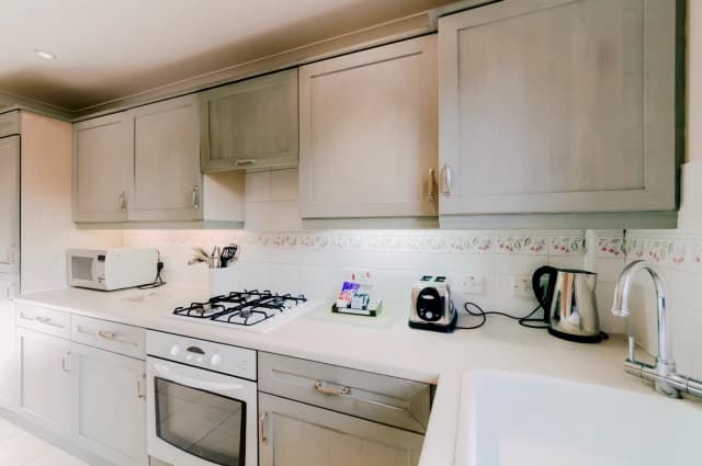 One Bedroom Apartment