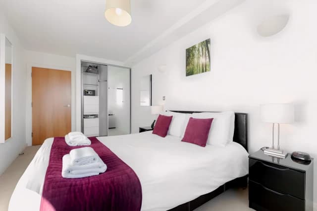 One Bedroom Apartment